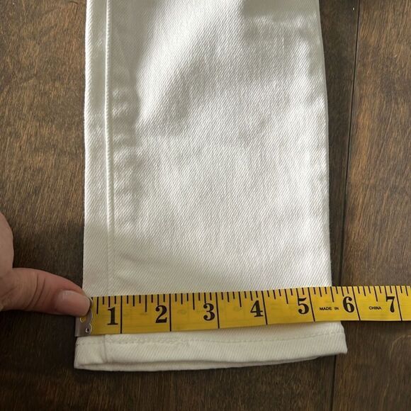 NWT 721 HIGH-RISE SKINNY A HIGH RISE SLIM THROUGH THE HIP AND THIGH - Picture 13 of 16